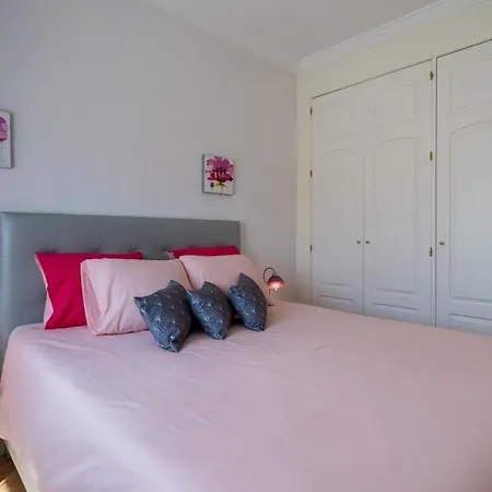 Pimenteiras - Cosy Apart In Vilamoura With Ac, Pool, And Bbq *